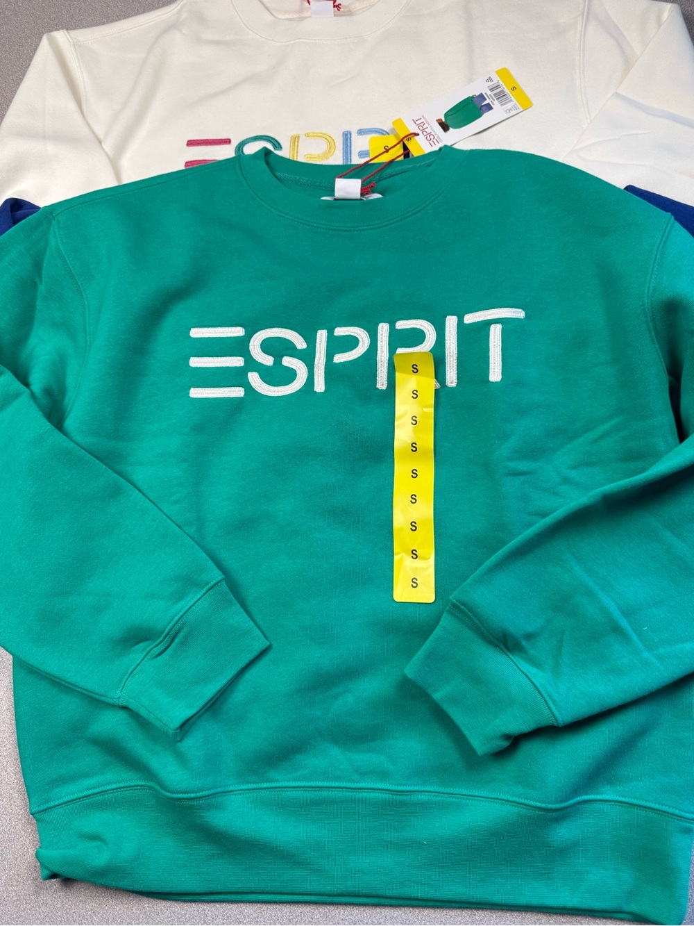 Set Of 3 Esprit Sweatshirts Fleece Viral Retro 80’s Size Small - Picture 9 of 10